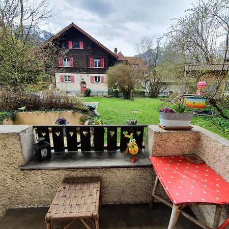 Zentral Gelegene Wohnung Mit Grossem Garten 인터라켄 외부 사진